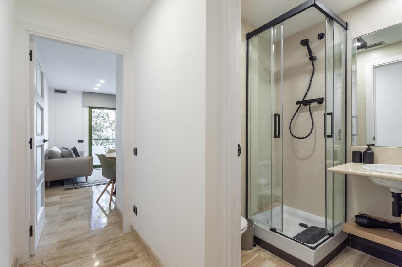 Cozy Apartment Les Corts 바르셀로나 외부 사진